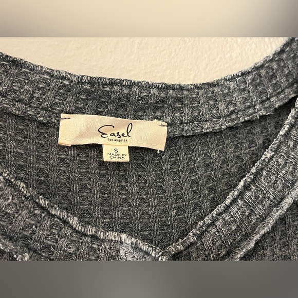 Easel Boho Gray Long Sleeve Tunic - Picture 3 of 8